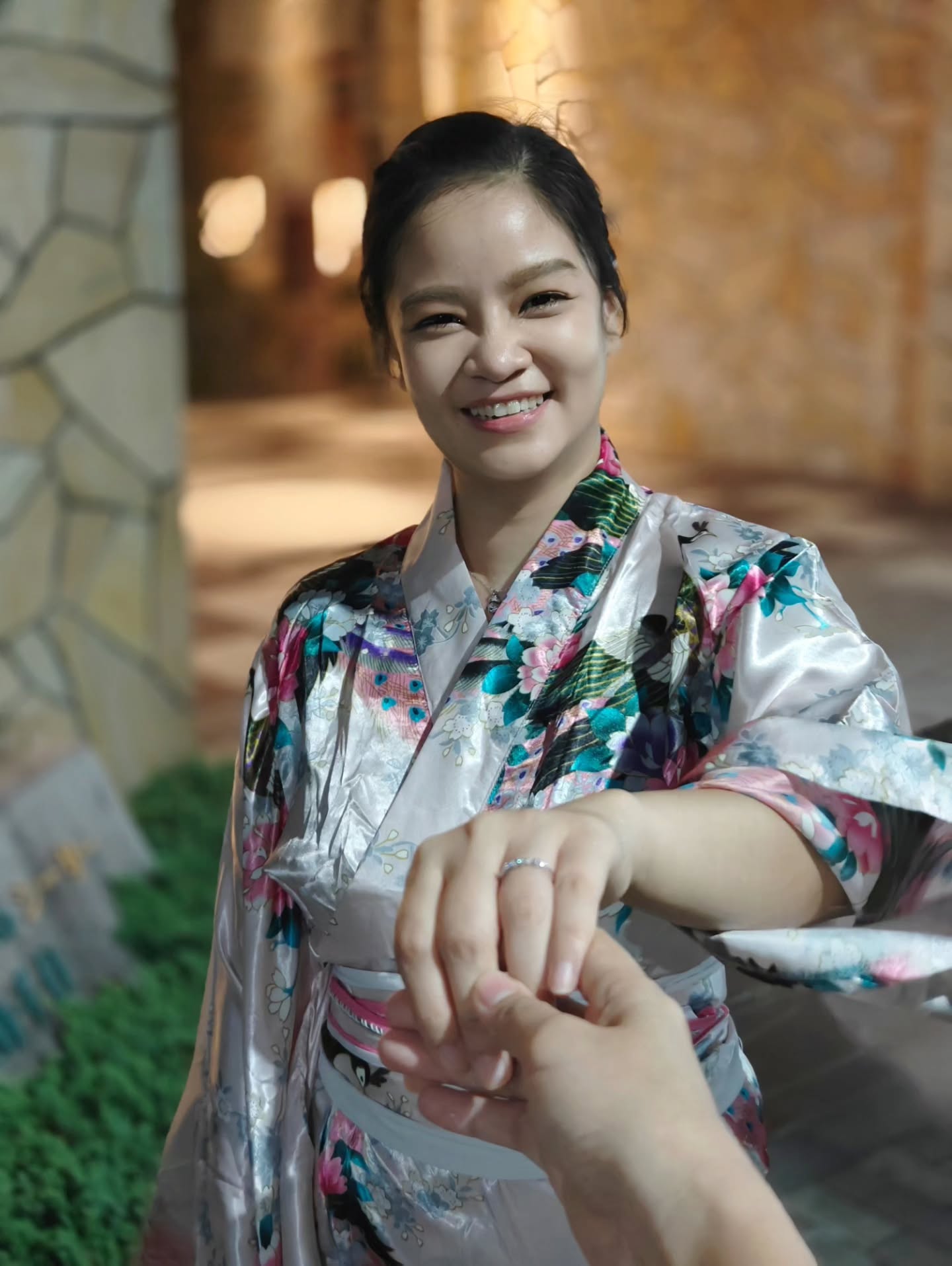 交往两年终修成正果 Nok Usanee宣布求婚成功