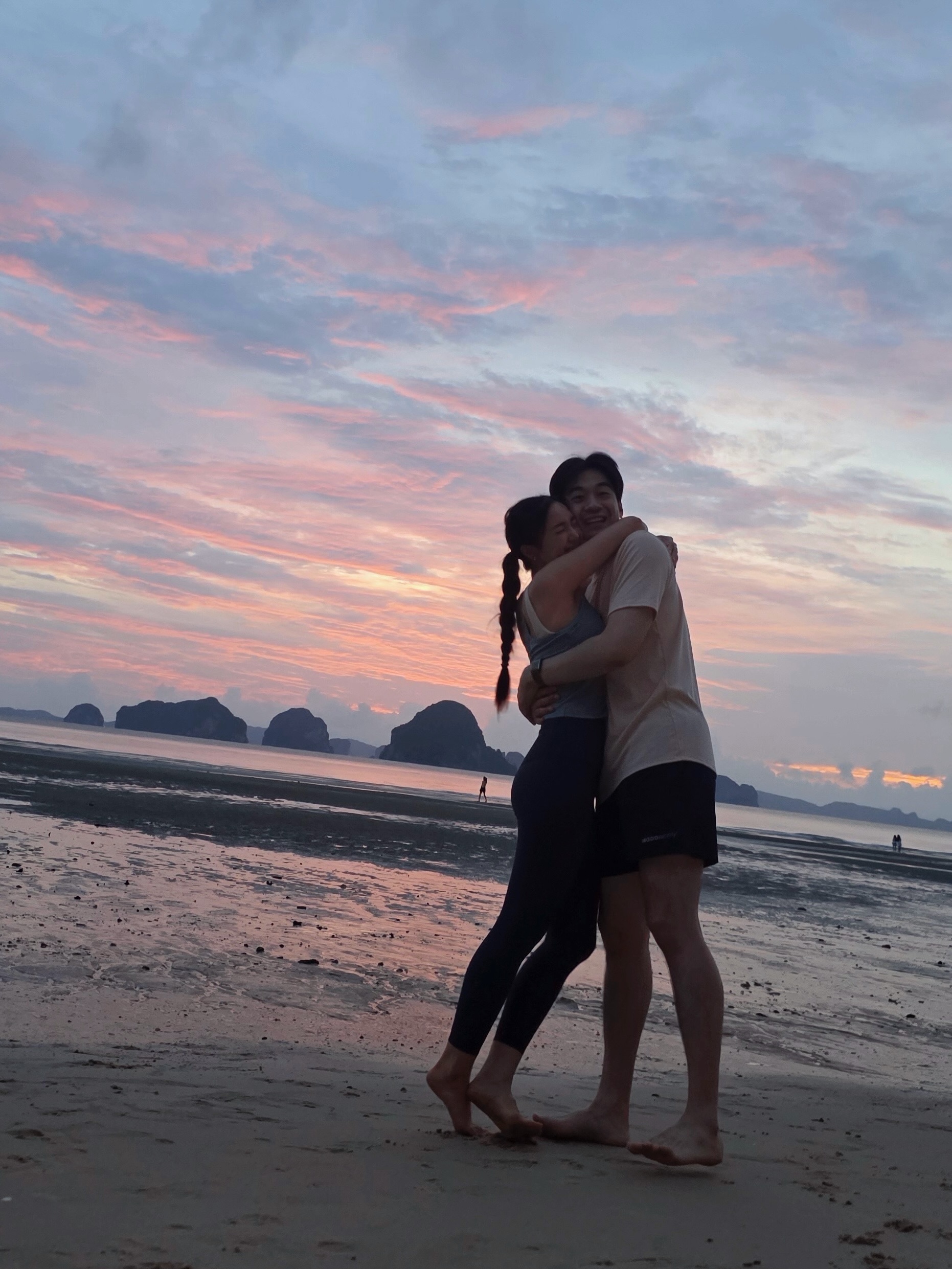 Bua Nalinthip婚礼筹备进入倒计时 婚房翻修同步进行