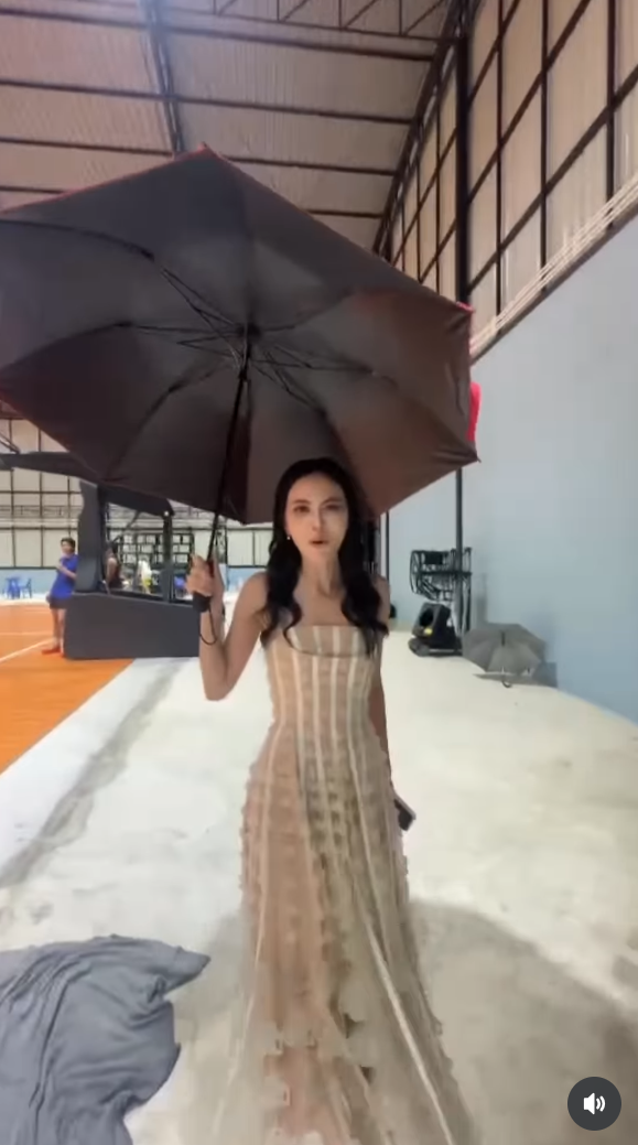 Ter认了是“怕老婆协会创始人”！Mai冒雨冲进篮球场带人回家