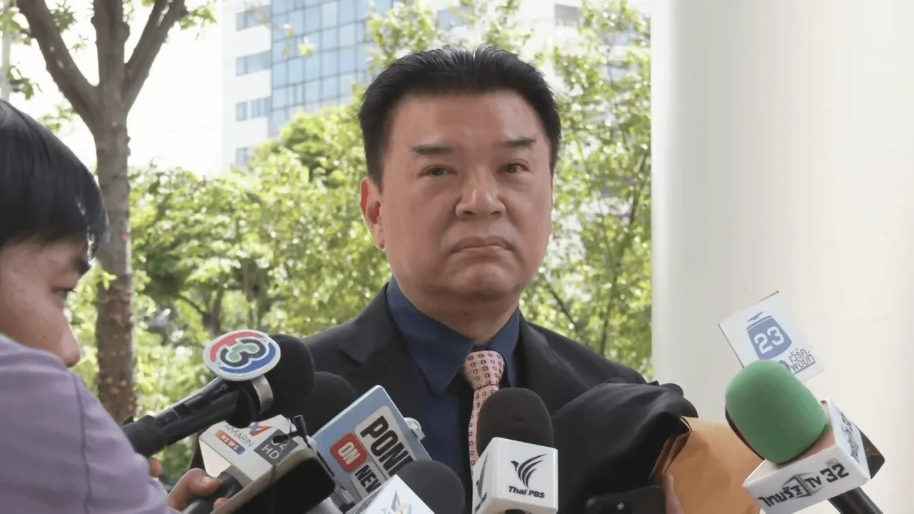Min Pechaya申请缺席审理 希望尽快恢复正常工作