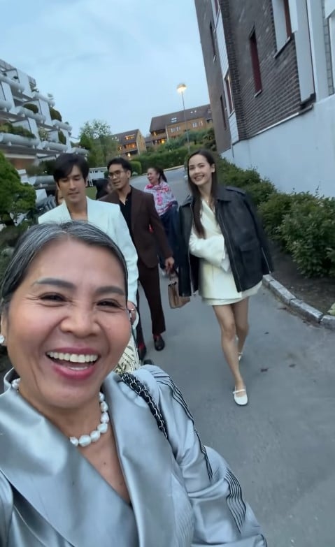 Kaew分享Nadech与Yaya婚后生活 期待早日抱孙