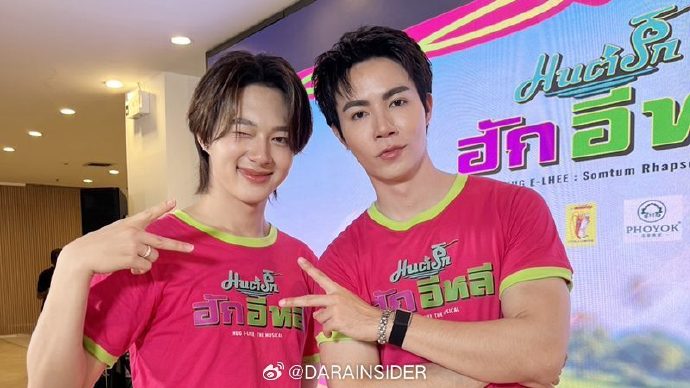 Zee与NuNew聊彼此弱点 互动逗趣展现搭档默契