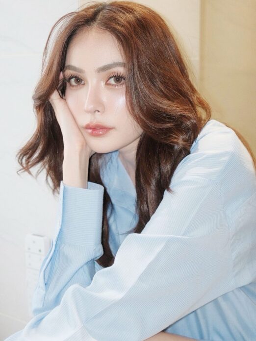 Charlotte Austin分享走出心理低谷的方法 努力找回从前的自己