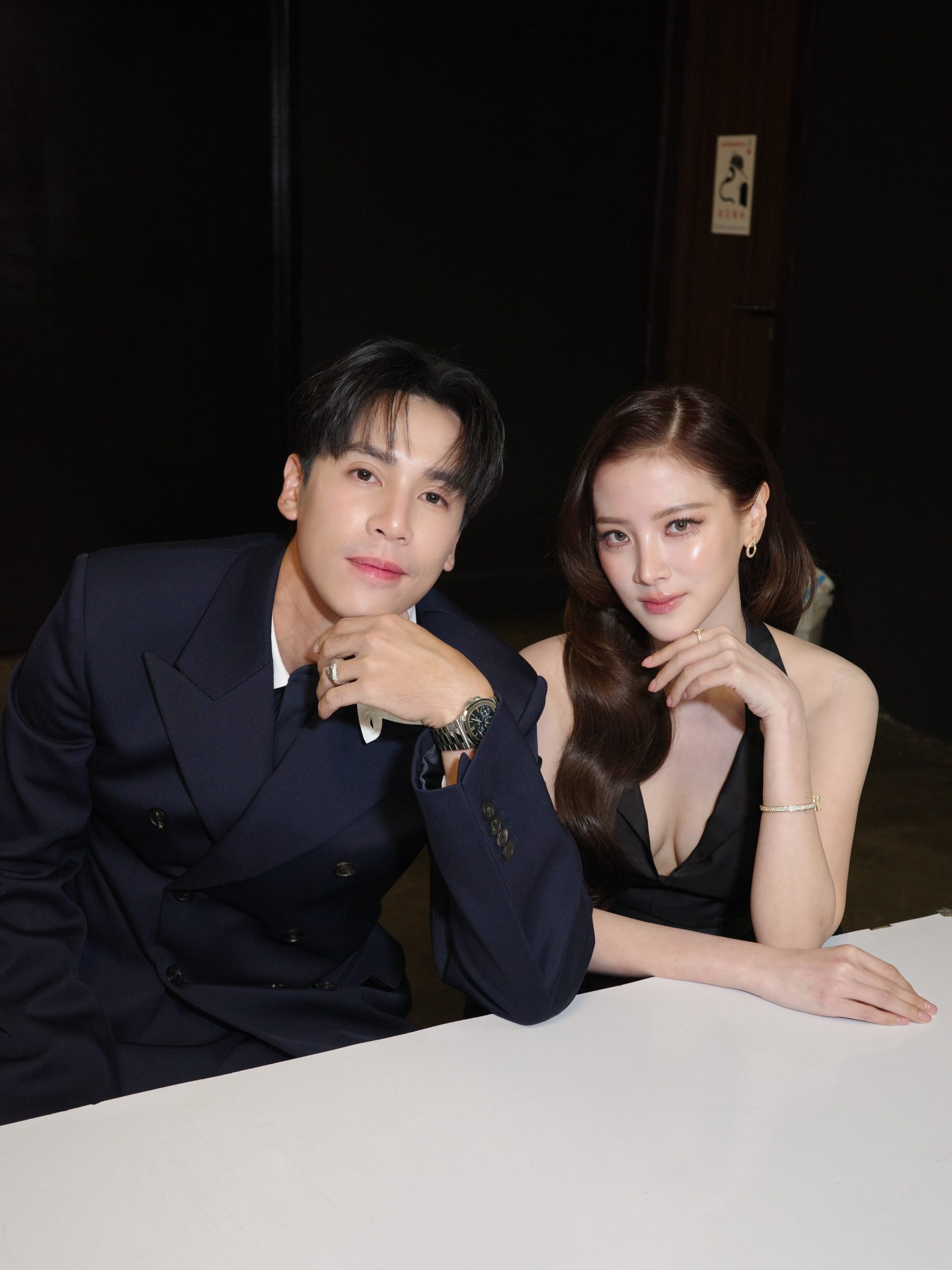 Jes-Baifern片场获封“灾难系CP” 互怼打闹却默契十足