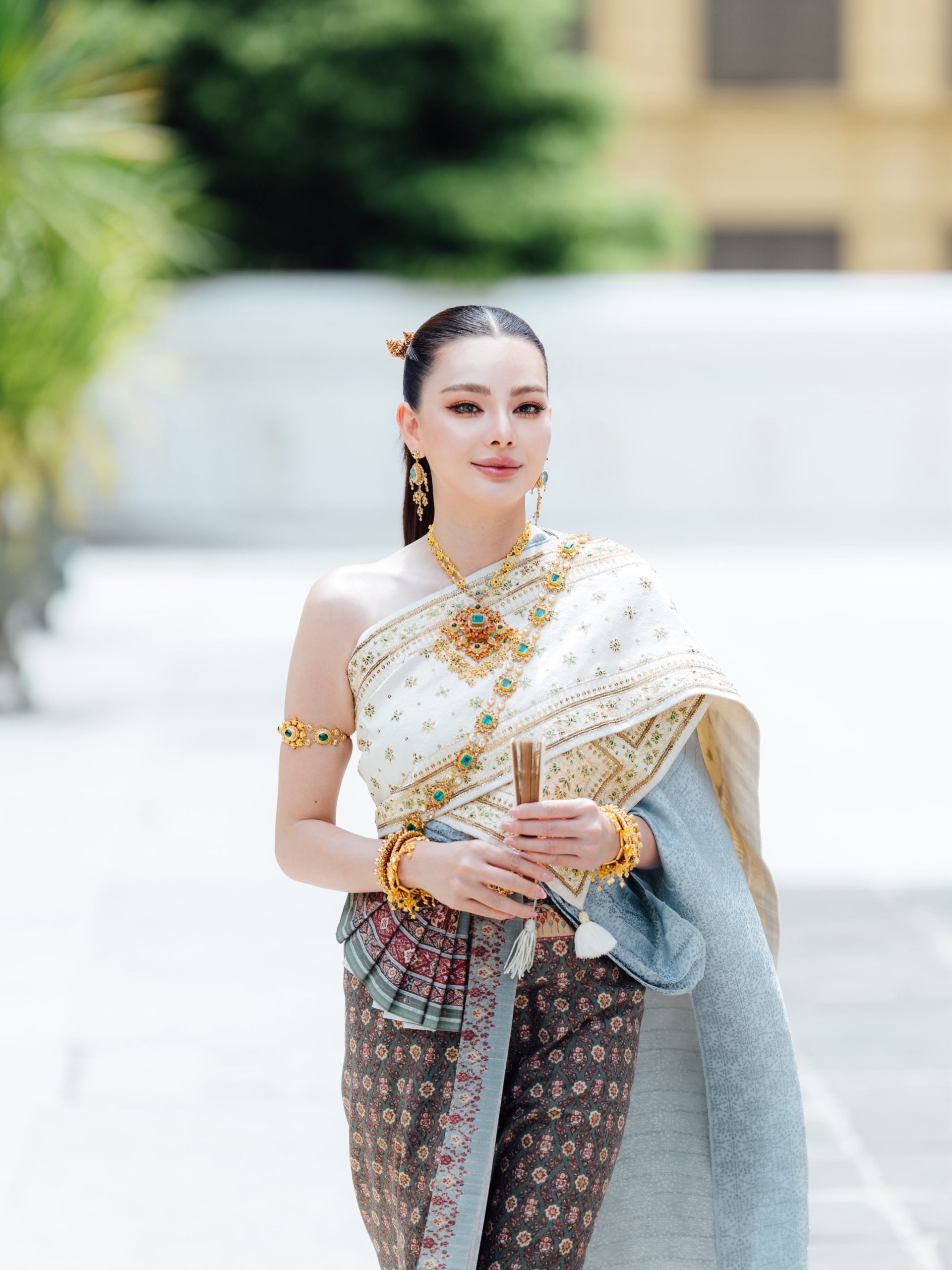 Due Arisara还清May Wasana175万泰铢债务 提前一年解决