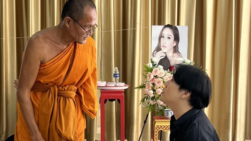 好友为Tangmo庆生并做功德 透露案件取得一两步进展并将继续追求正义