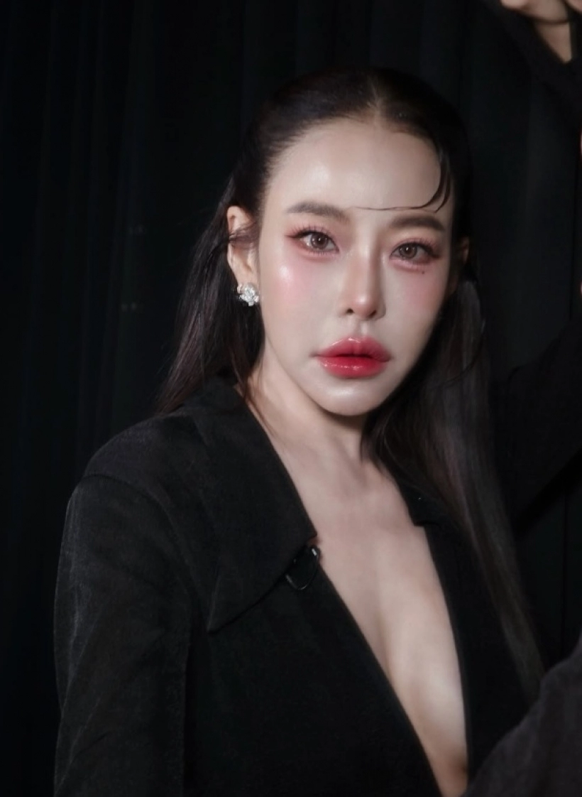 Ning遭Benz调侃后回应 解释与Mick只是工作