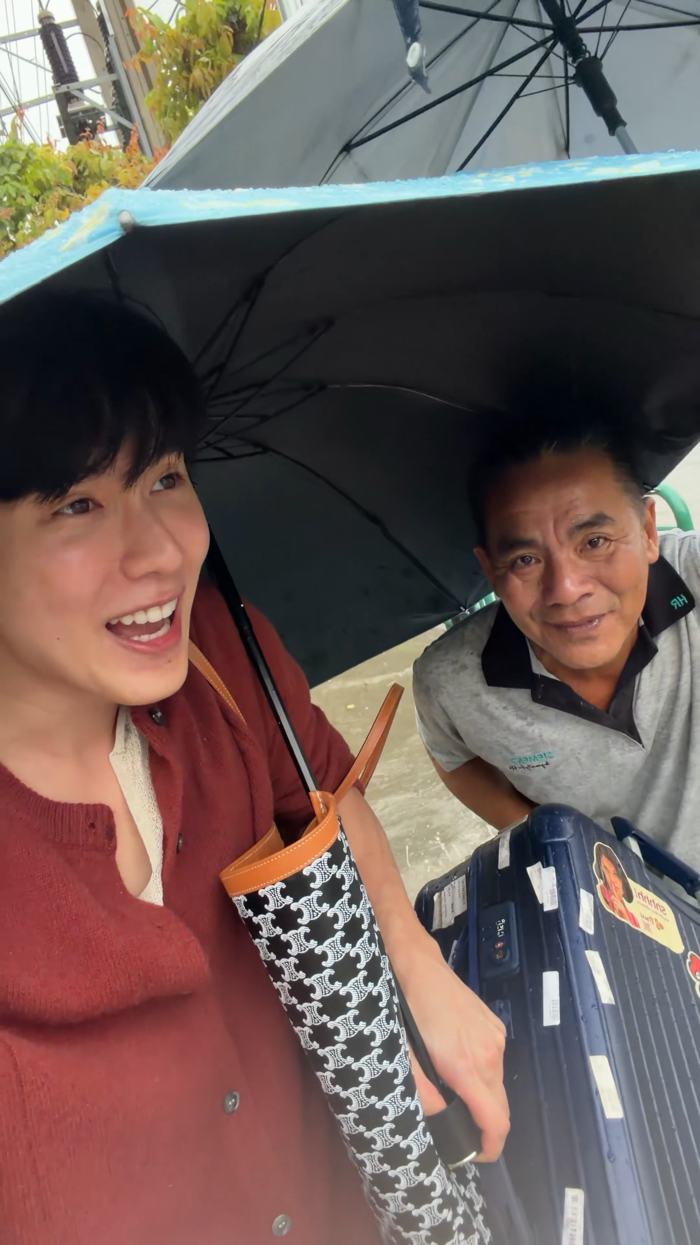 Book Kasidet暴雨天遇“暖心出租车司机”！3次绕路涉水坚持送达