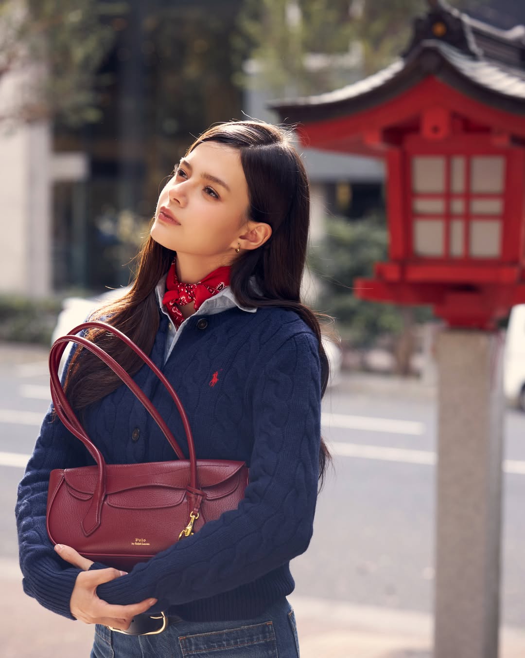 Becky Rebecca亮相东京时尚盛会 化身酷飒牛仔女郎惊艳全场