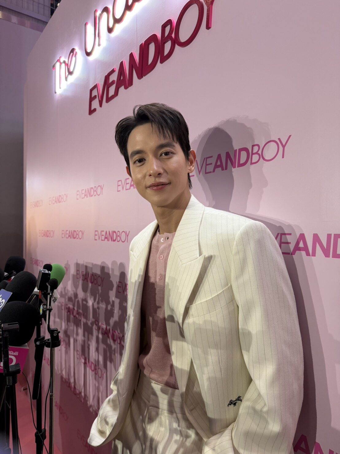 James回应粉丝对儿子胖乎乎身材的担忧 强调医生评估结果符合正常标准